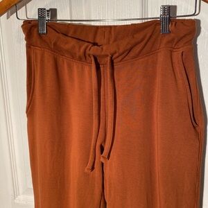 EUC Knix Copper Good To Go Joggers • Size Small • Like New Condition